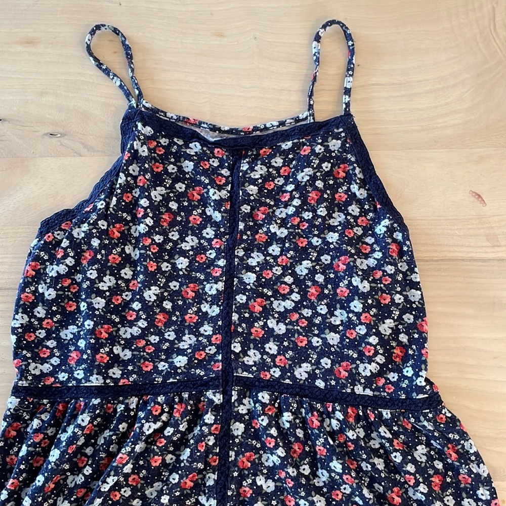 American Eagle XS Flowy Floral Tank